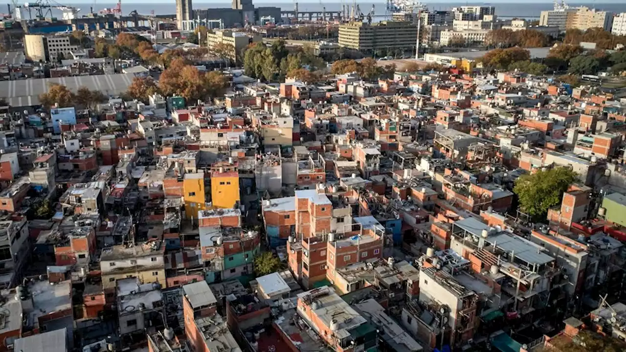 UCA: Cae la indigencia y aumenta la pobreza en 2022 | Los nuevos pobres provienen de las clases medias no profesionales