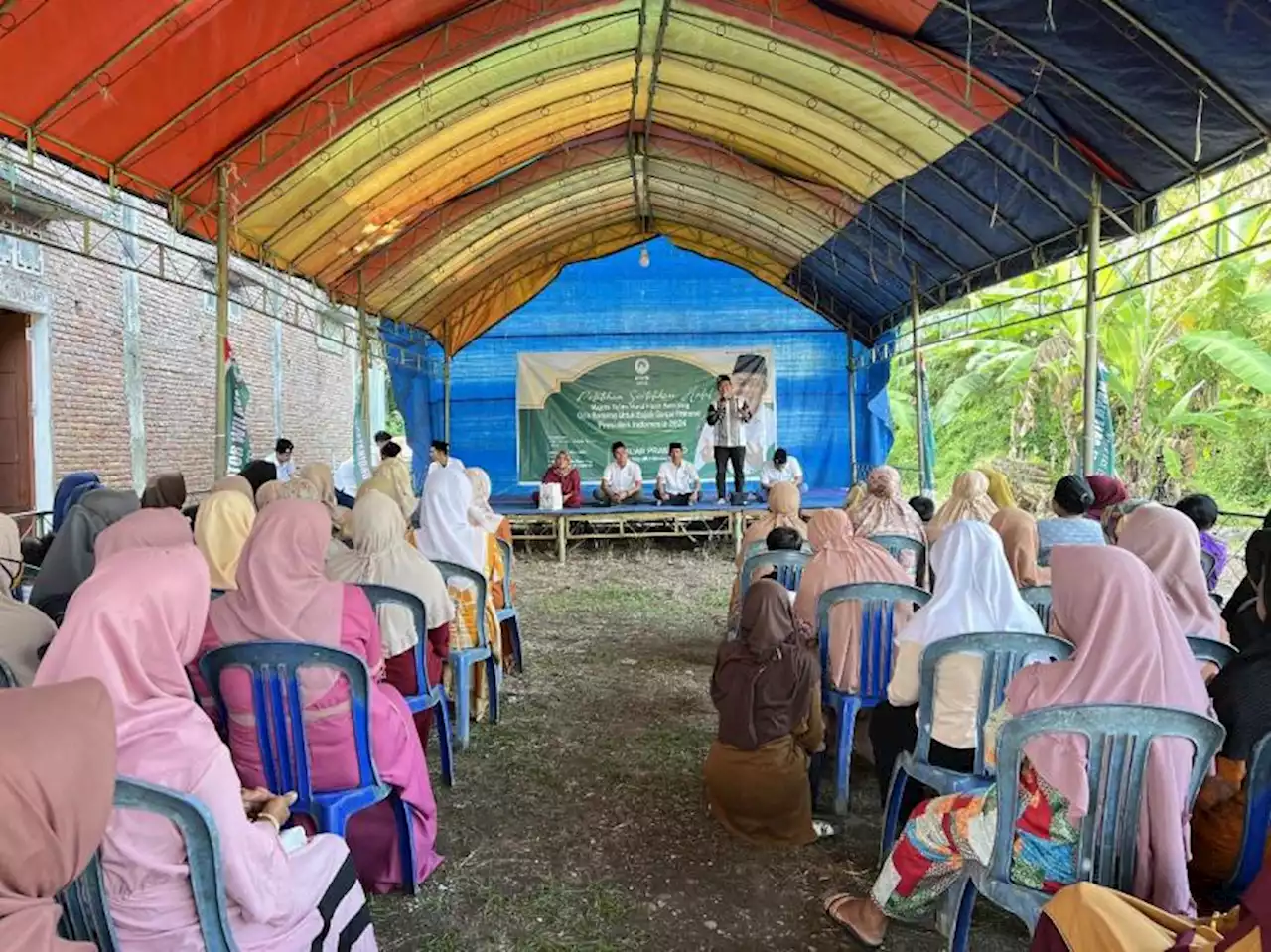 Jemaah Antusias Ikuti Pelatihan Sertifikasi Halal di Majelis Taklim Nurul Falah |Republika Online