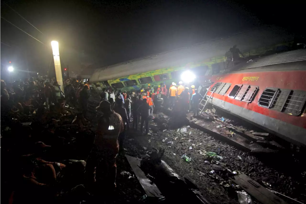 More Than 200 Dead, 900 Injured in Train Crash in India