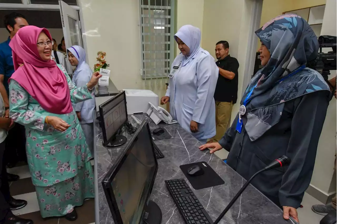 Health Ministry scrutinising manpower shortage issue, says Dr Zaliha