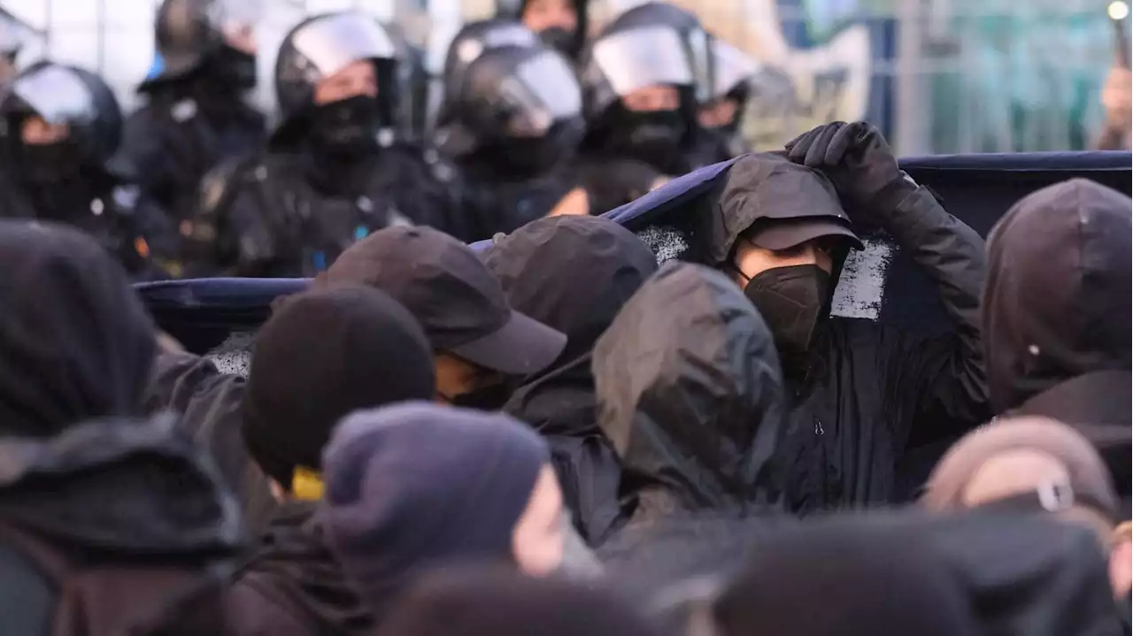 Trotz Verbot der Demonstration: Das plant die linksextreme Szene am „Tag X“ in Leipzig