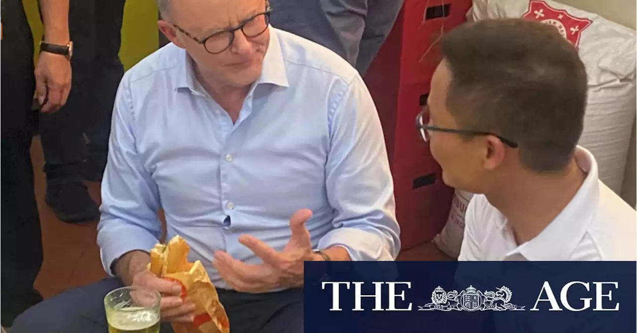 Banh mi, beer and friendship on the menu for Albanese in Vietnam