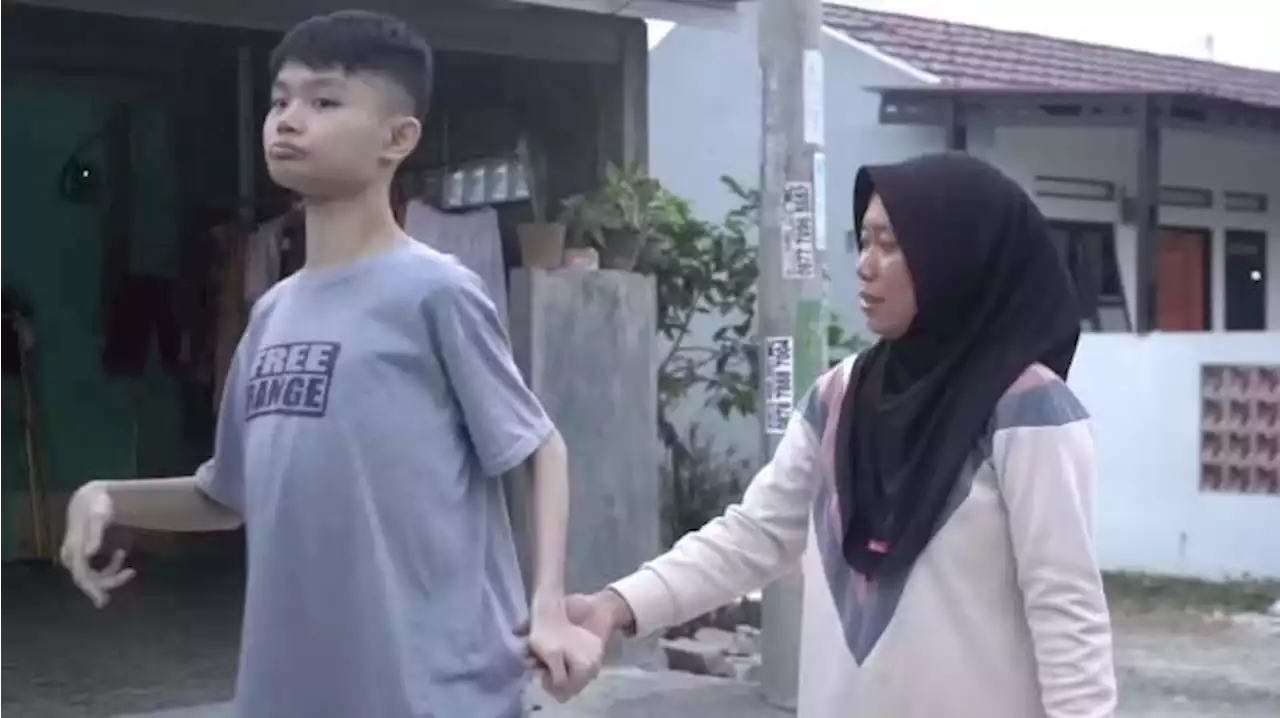 Pengorbanan Siti, TKI Taiwan yang Rela Rawat Anak Majikan Difabel, Kini Bagi Nafkah dengan Keluarga - Tribunnews.com