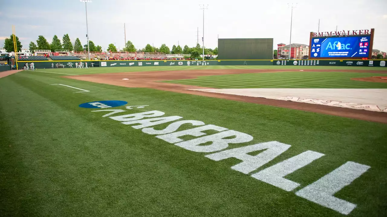 UA-Santa Clara NCAA Tournament game delayed because of inclement weather