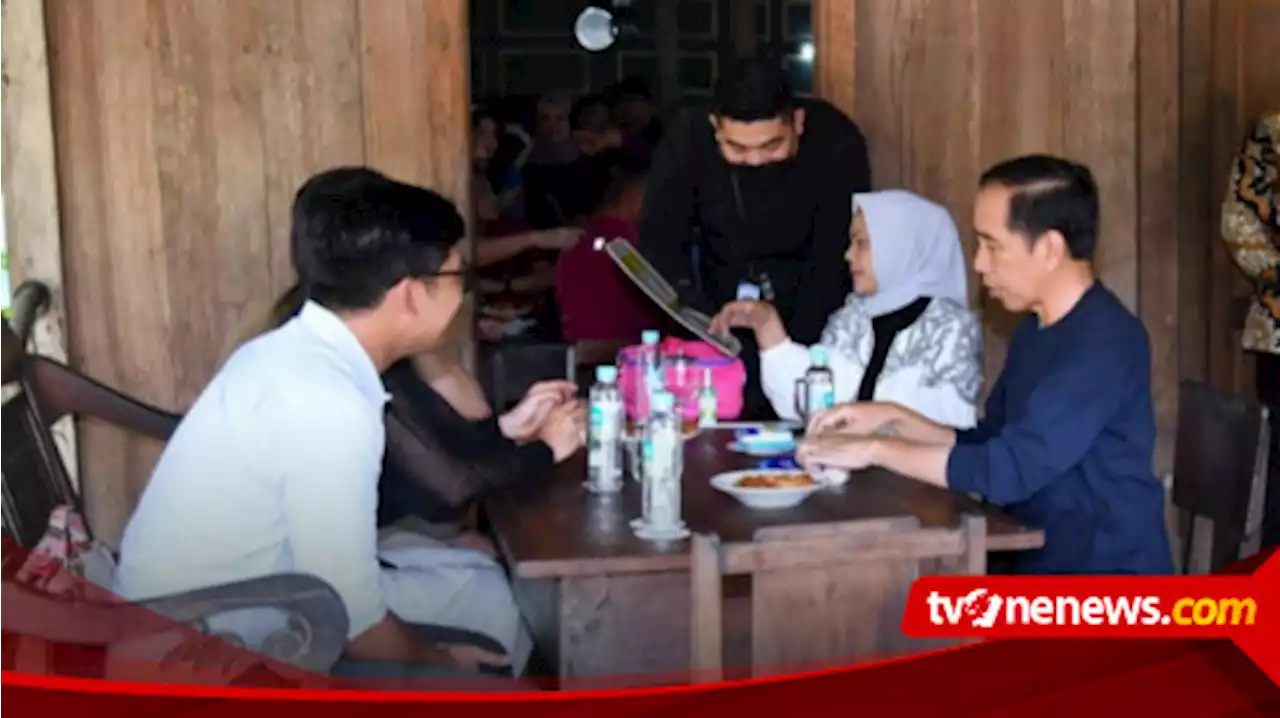 Presiden Jokowi dan Ibu Iriana Berakhir Pekan di Warung Kopi Klotok Yogyakarta