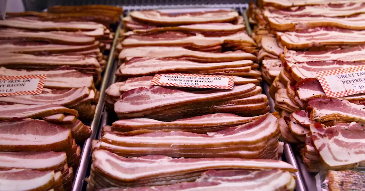 California bacon law takes effect but pork from farms using cages will still be on shelves