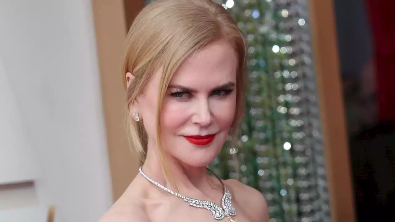 Nicole Kidman's Ponytail Is Romantic in the Front and Utter Chaos in the Back