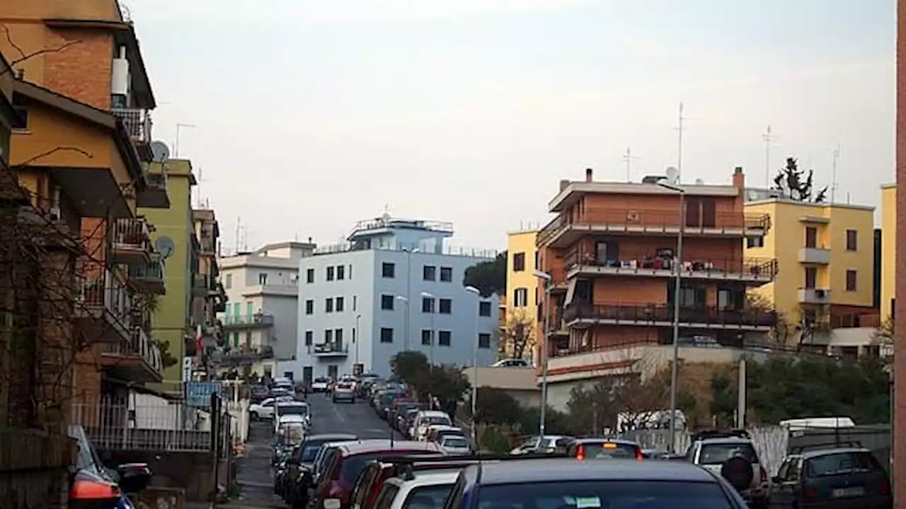 Le corps d'une adolescente retrouvé dans un chariot de supermarché près de Rome