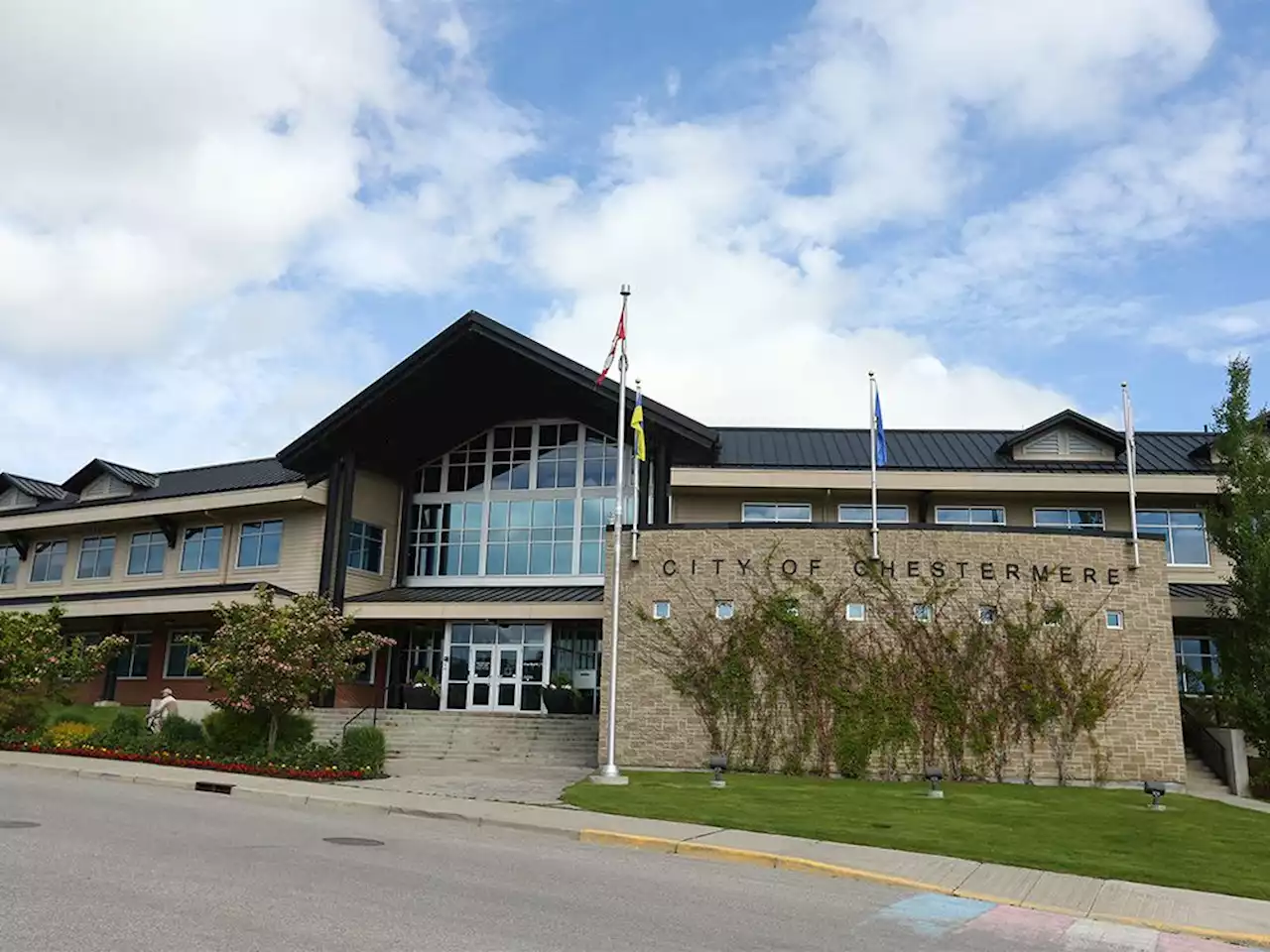 'This is a crime': Chestermere council challenges governance investigation again, accuses inspector of criminal offence