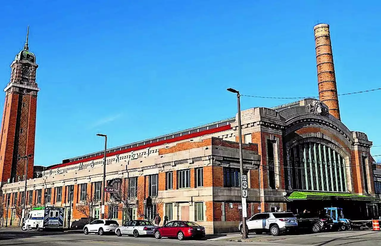 Officials explain West Side Market plans in public meeting