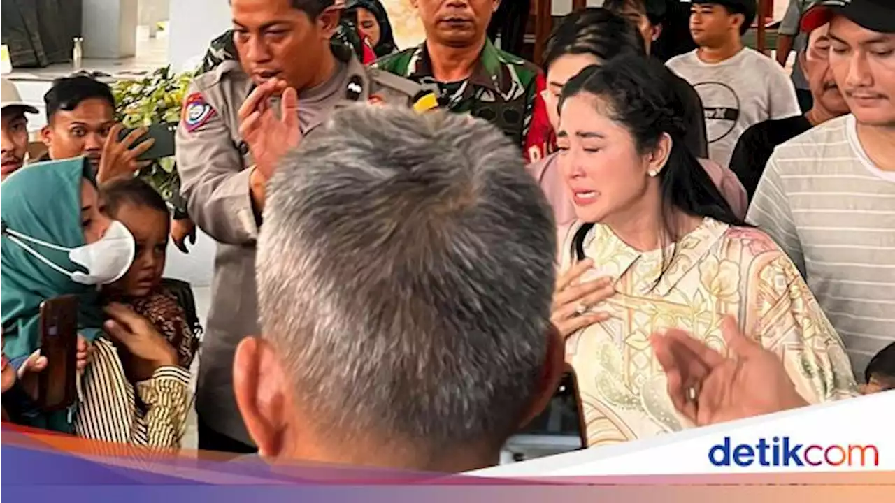 Emosi Dewi Perssik Pecah di Mediasi dengan Ketua RT Soal Kurban yang Ditolak