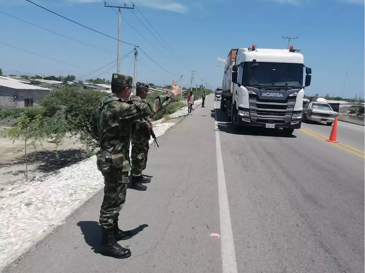 Ejército vigila vía Ciénaga-Barranquilla para evitar ‘peajes humanos’