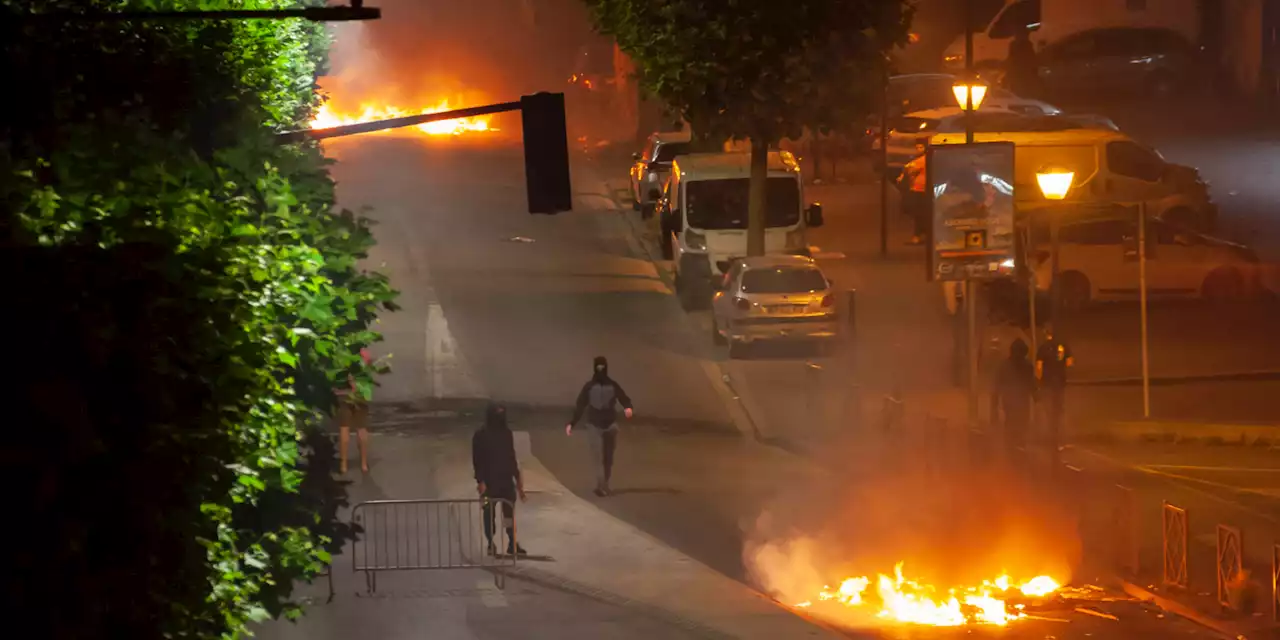 Émeutes : à Montreuil, «on peut juste constater la désolation», regrette une commerçante