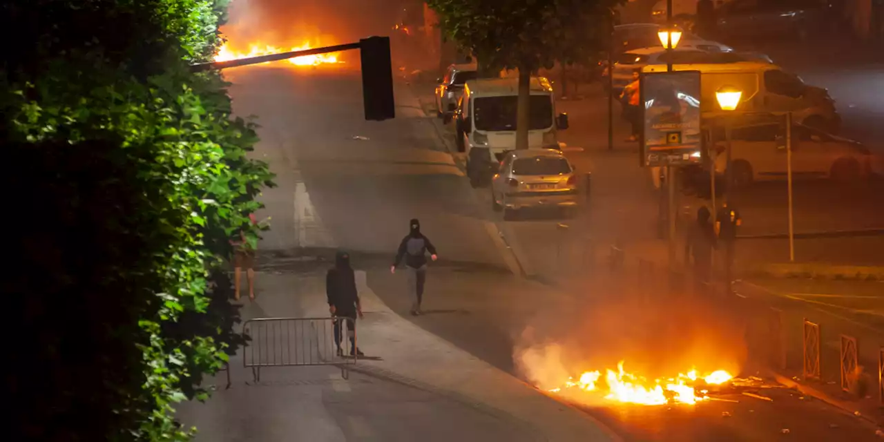 EN DIRECT - Mort de Nahel : troisième soirée de violences en France, plus de 400 interpellations