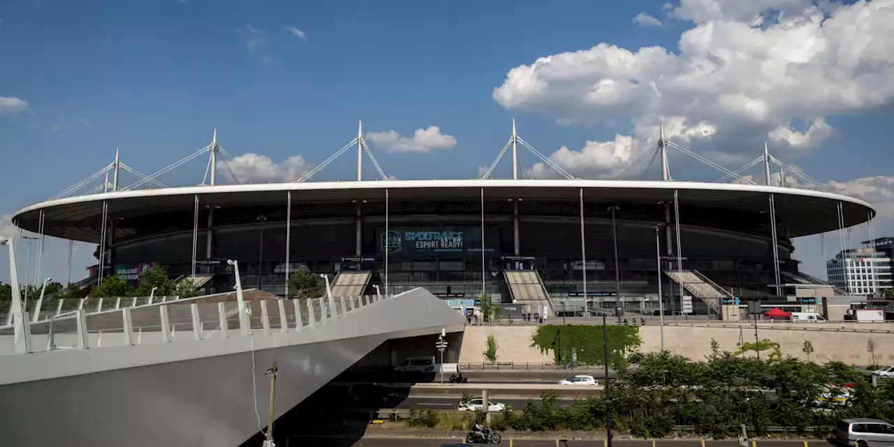 Violences urbaines : les concerts de Mylène Farmer au Stade de France annulés