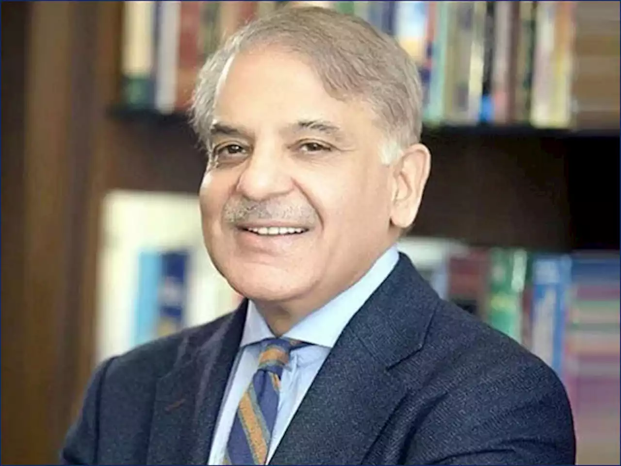 آئی ایم ایف معاہدے سے ملک کو اقتصادی ترقی میں مدد ملے گی، وزیراعظم - ایکسپریس اردو