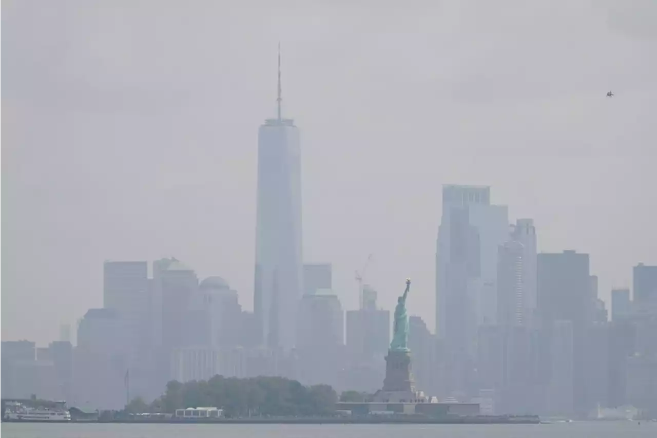 Canadian wildfire smoke spreads across US midwest, east