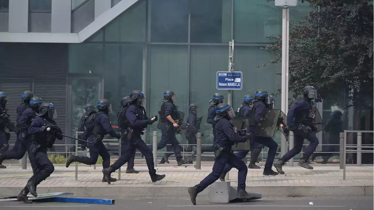 Mort de Nahel : la CFE-CGC et l'Unsa se démarquent de leurs syndicats de policiers