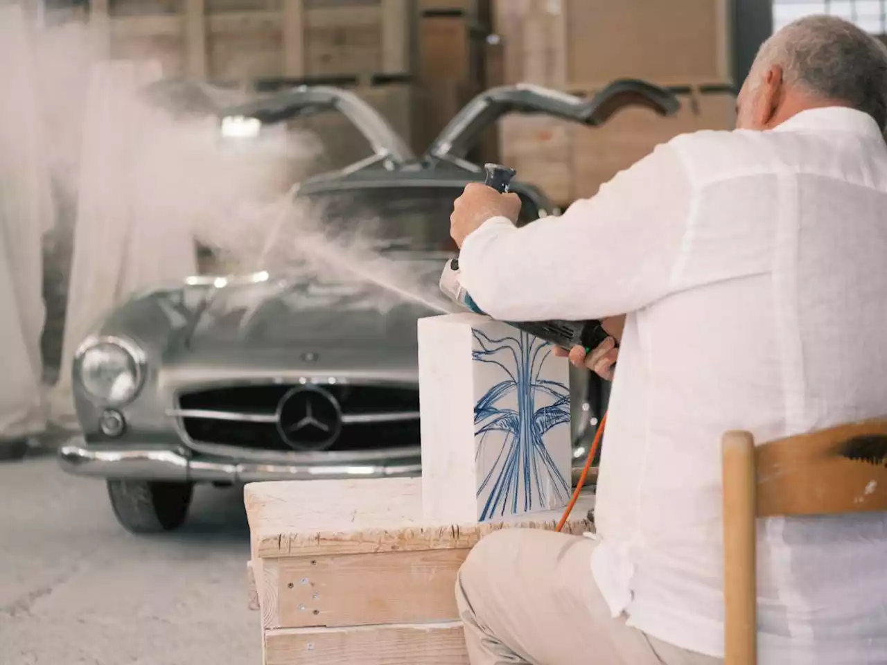 Pablo Atchugarry e la 300 SL 'Gullwing': arte e auto, binomio d'eleganza