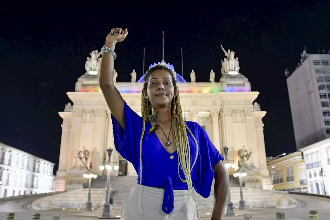 Primeira deputada transexual do Rio, Dani Balbi homenageia entidades LGBTQIA+ na Alerj