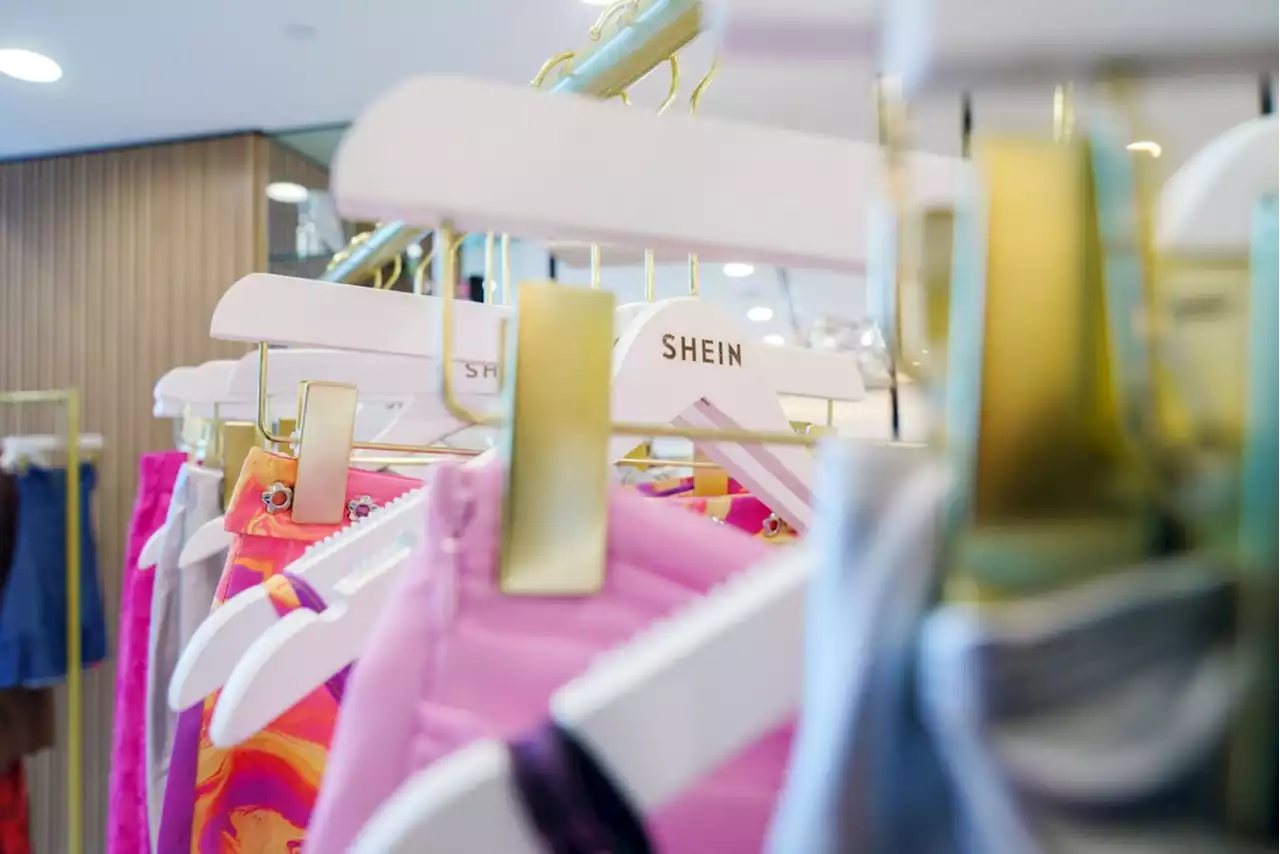 Shein leva influenciadores para China, mas estratégia causa revolta nas redes sociais e tem efeito reverso