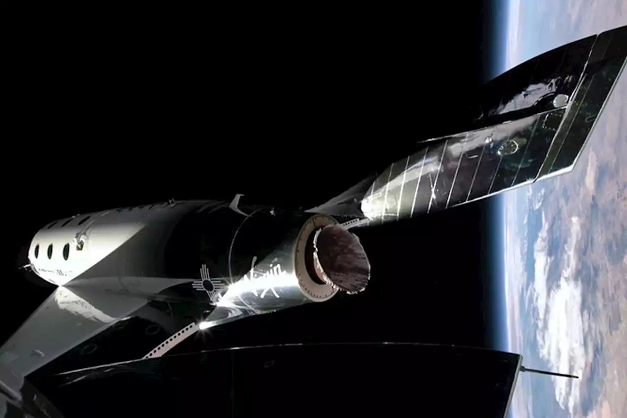 Virgin Galactic completes first paid tourist flight to edge of space