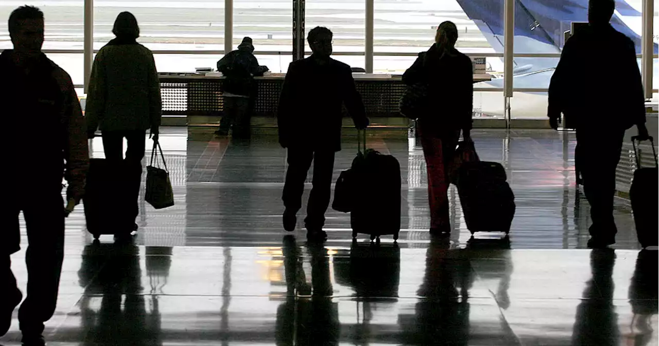 Holiday travel: check flight delays and cancellations in tri-state area airports