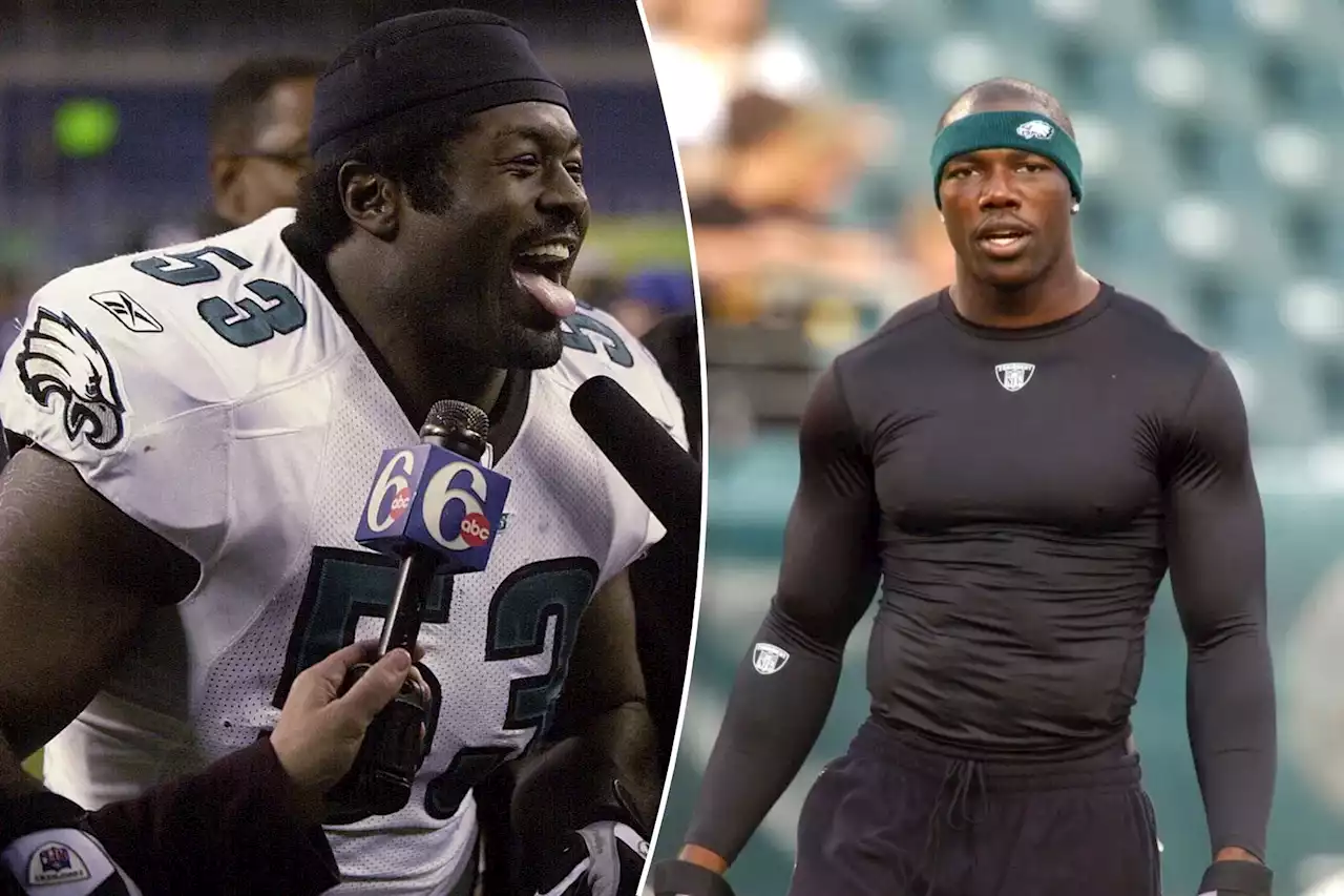 Terrell Owens ‘misremembering’ infamous Eagles fight: Hugh Douglas