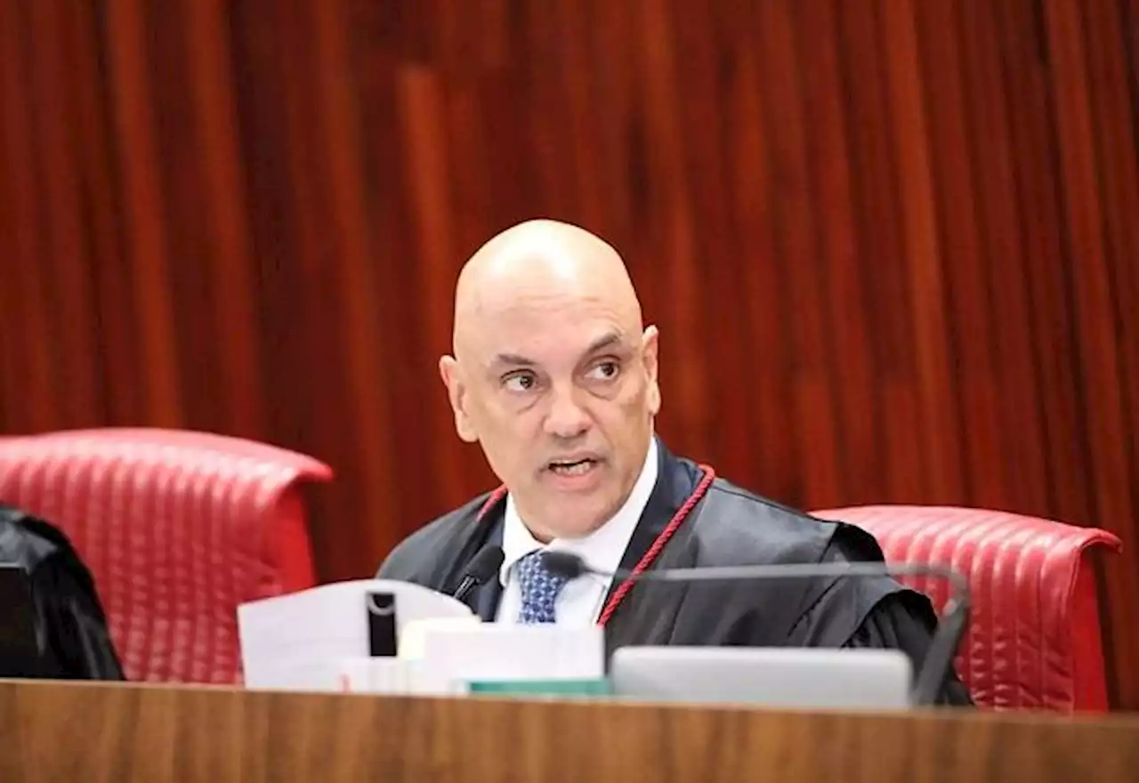 Alexandre de Moraes vota pela inelegibilidade e Bolsonaro é condenado - SBT News