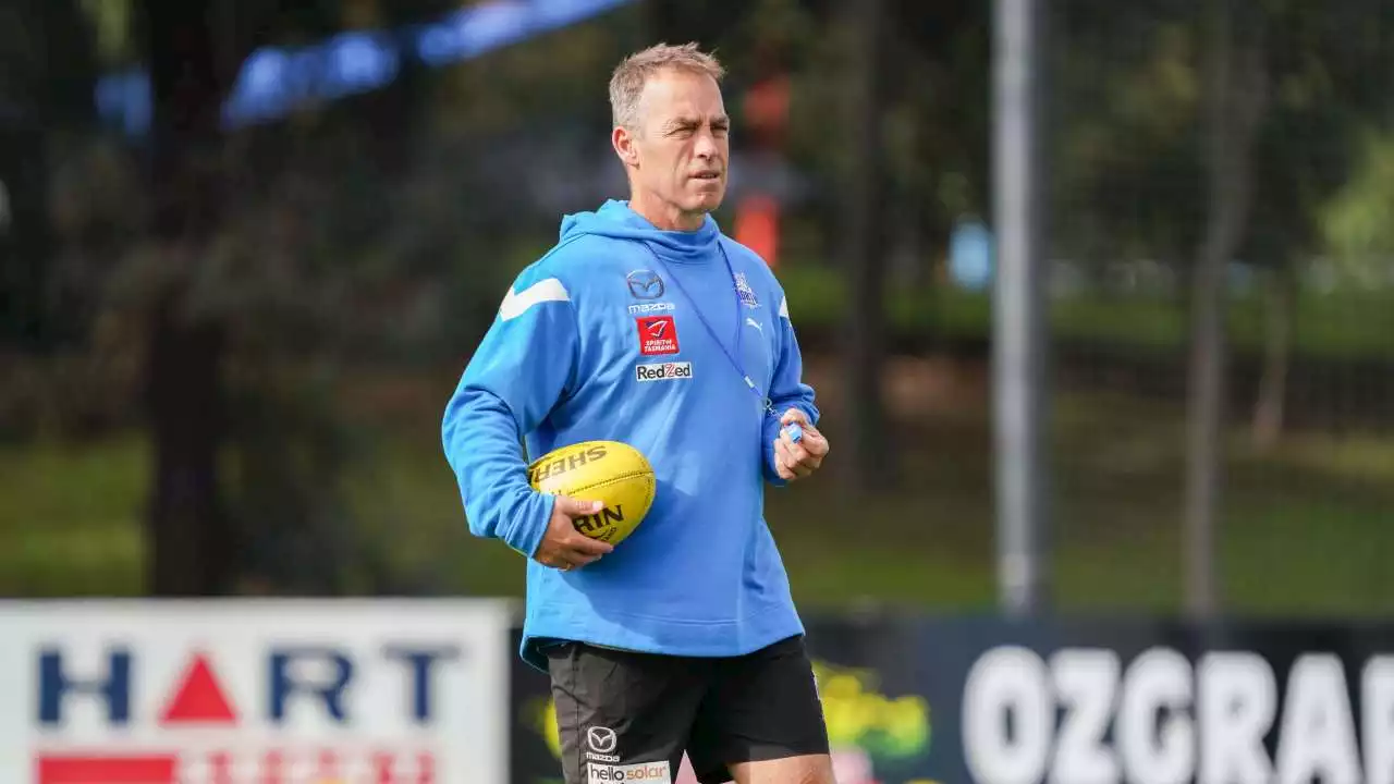 Alastair Clarkson to begin ‘transition’ back to full-time coaching