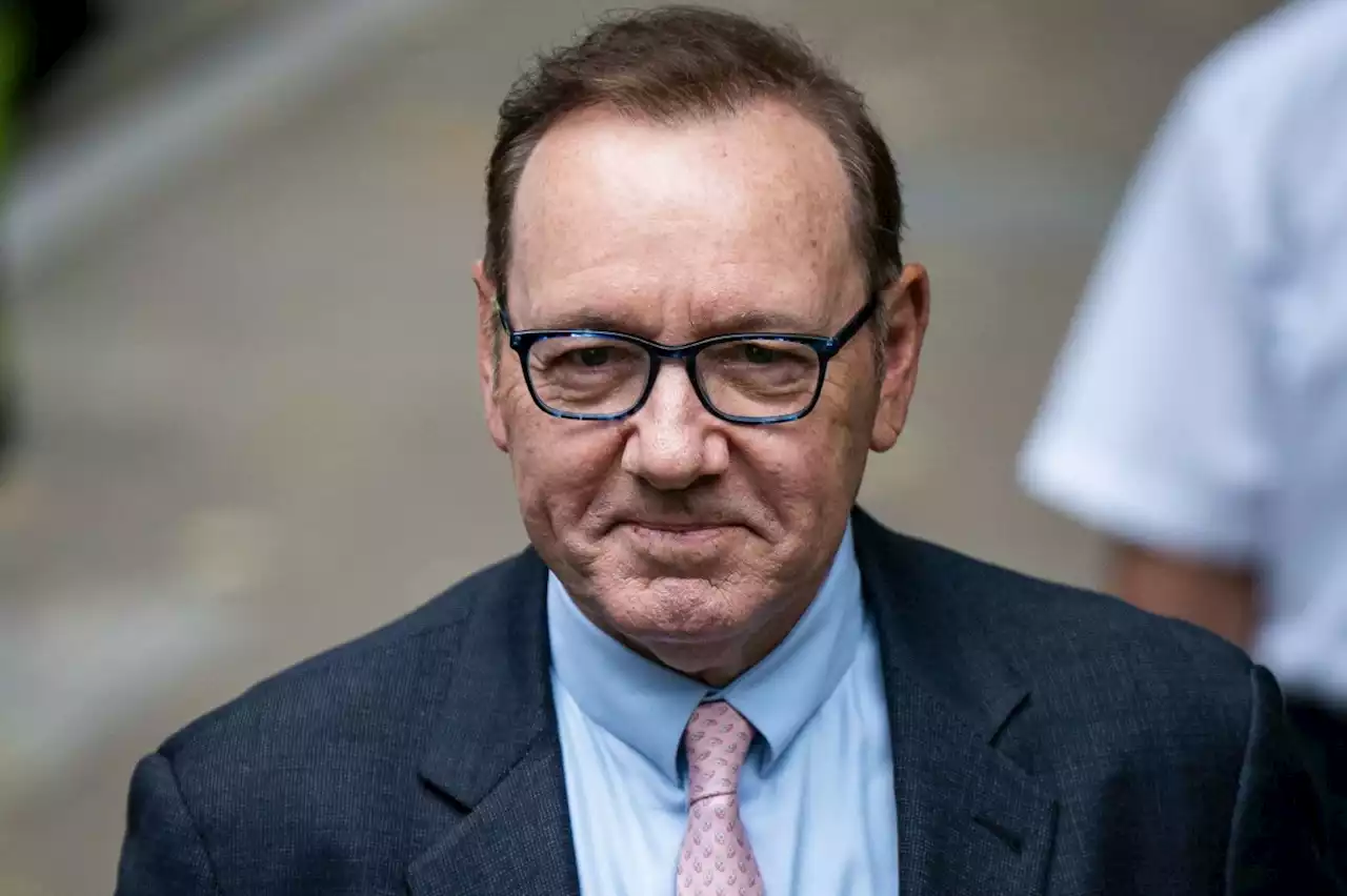 Kevin Spacey is a 'sexual bully who assaults other men', says prosecutor in opening speech