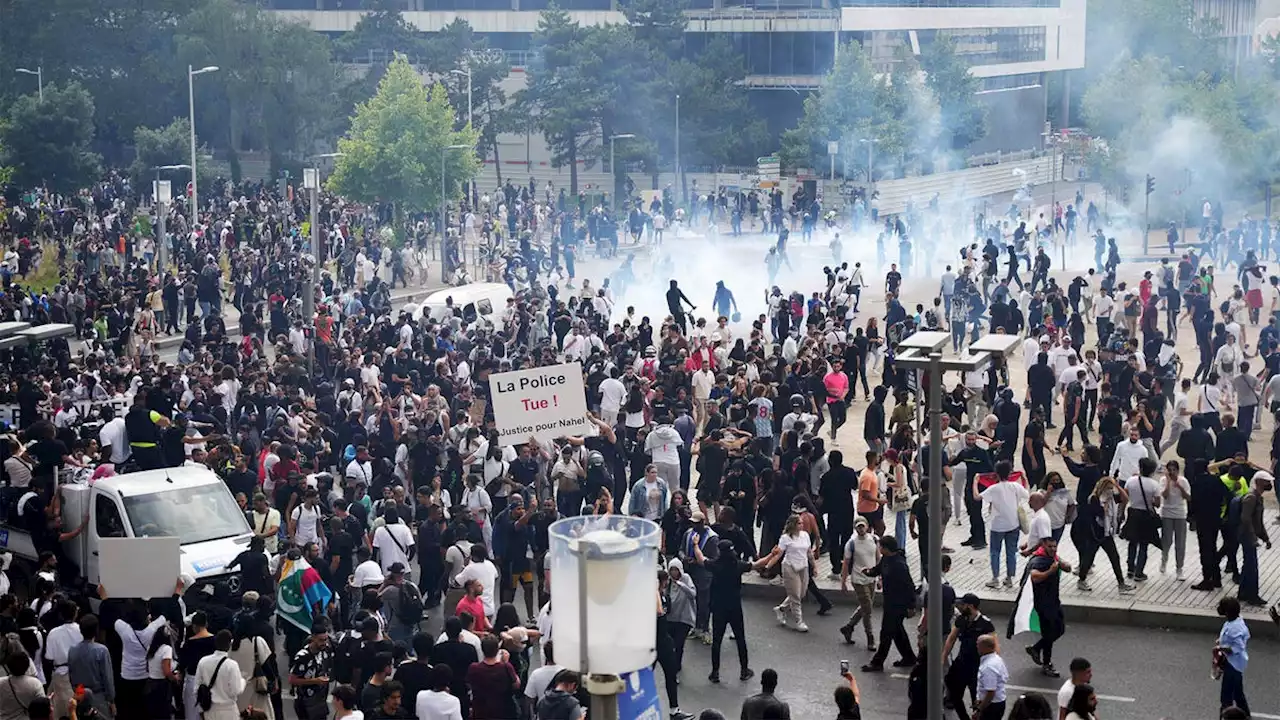 French Again Protest In Way Americans Are Welcome To At Any Time