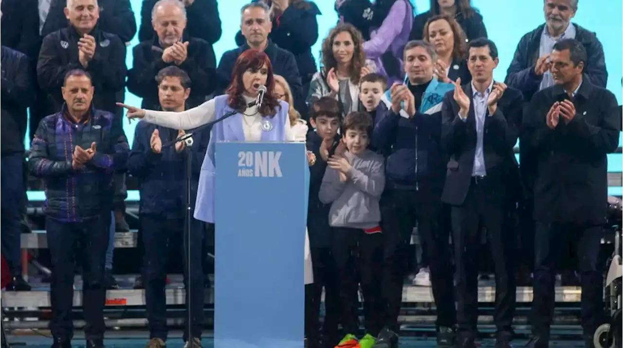 Cristina Kirchner mueve los hilos para asegurar la provincia de Buenos Aires, mientras Massa muestra gestión