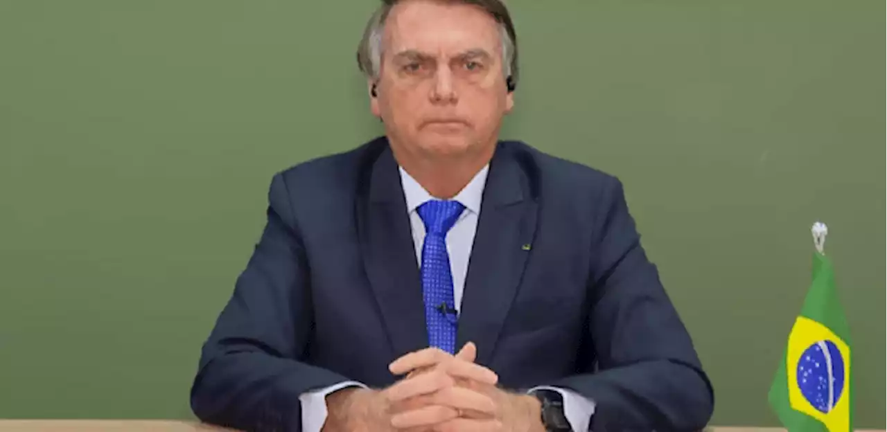 Bolsonaro diz que Lula terá 'vantagem enorme' se disputar reeleição