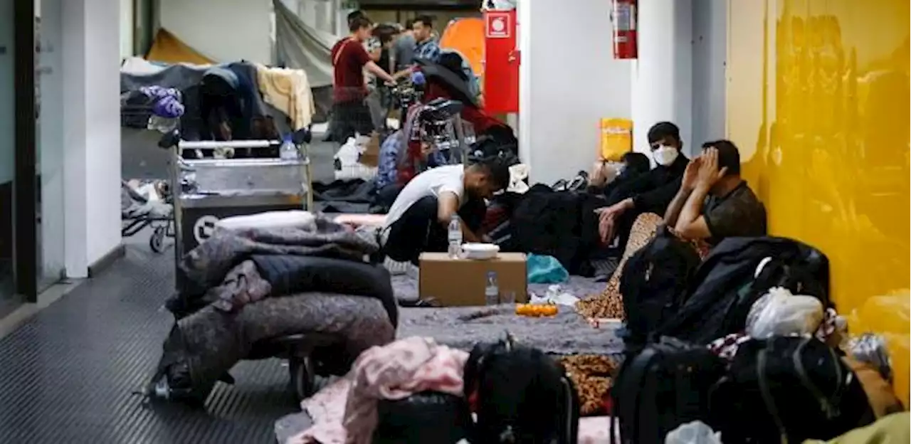 Refugiados afegãos serão levados para Praia Grande, no litoral de SP