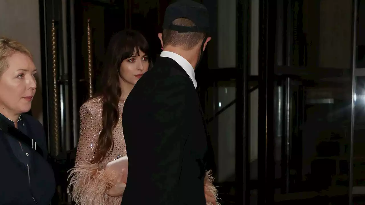 Chris Martin et Dakota Johnson, le pouvoir de l'amour (en toute discrétion)