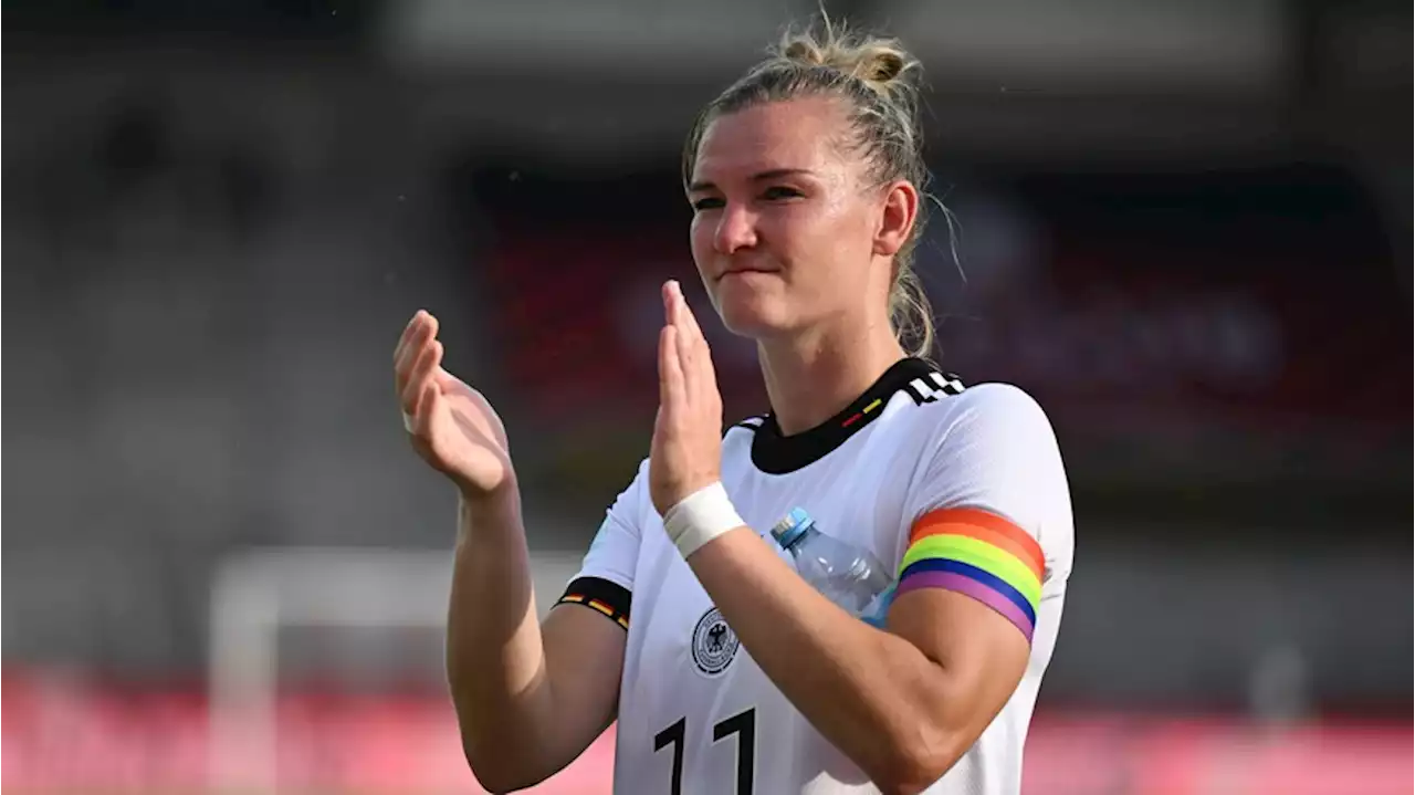 Frauen-WM: Binden-Debakel abgewendet? Popp reagiert auf Fifa-Entscheidung