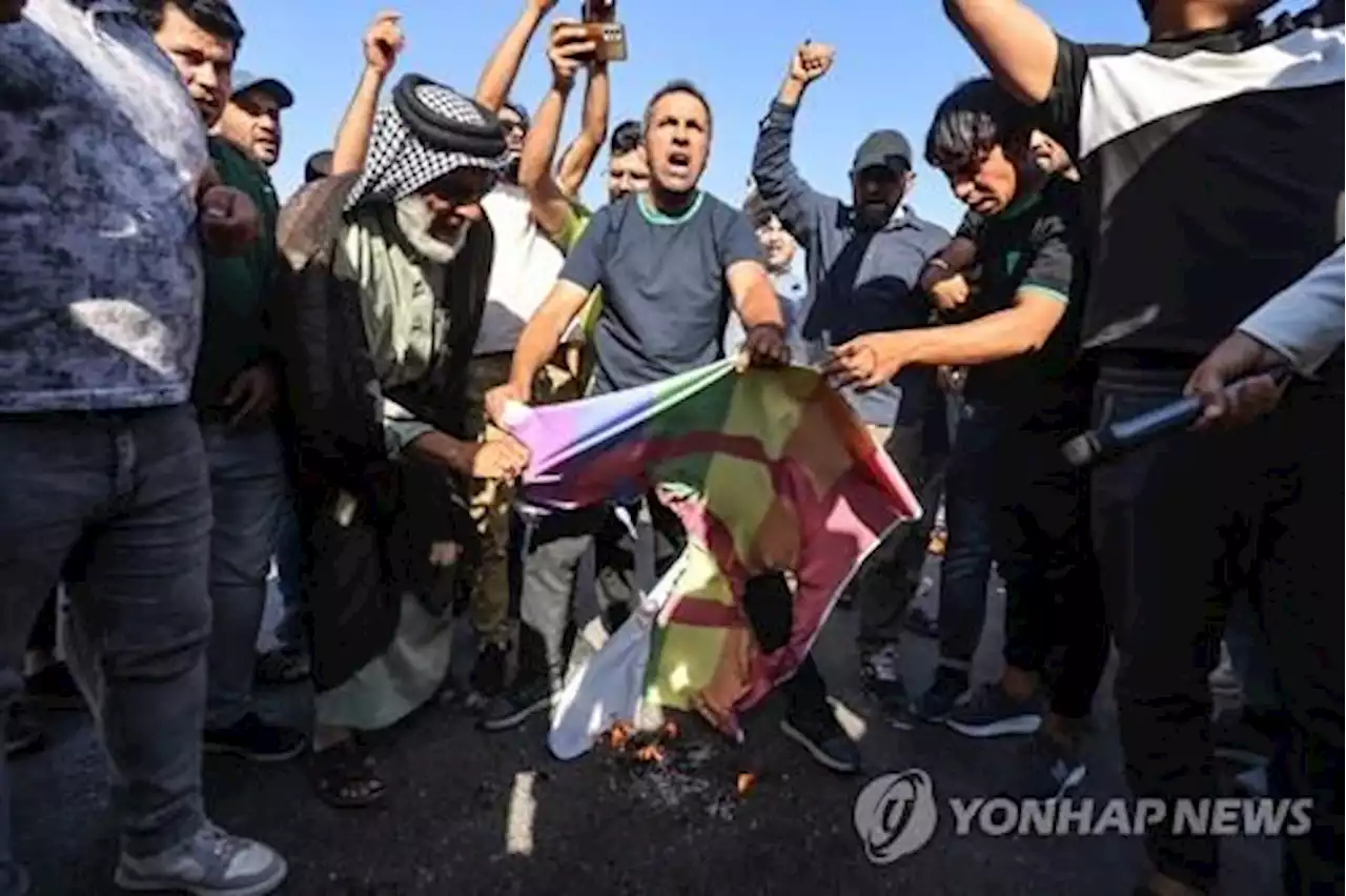 쿠란 소각 남성 '살해 협박 수천건…쿠란 또 불태울 것' | 연합뉴스