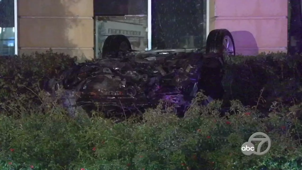 5 rescued from fiery car crash in Danville, officials say