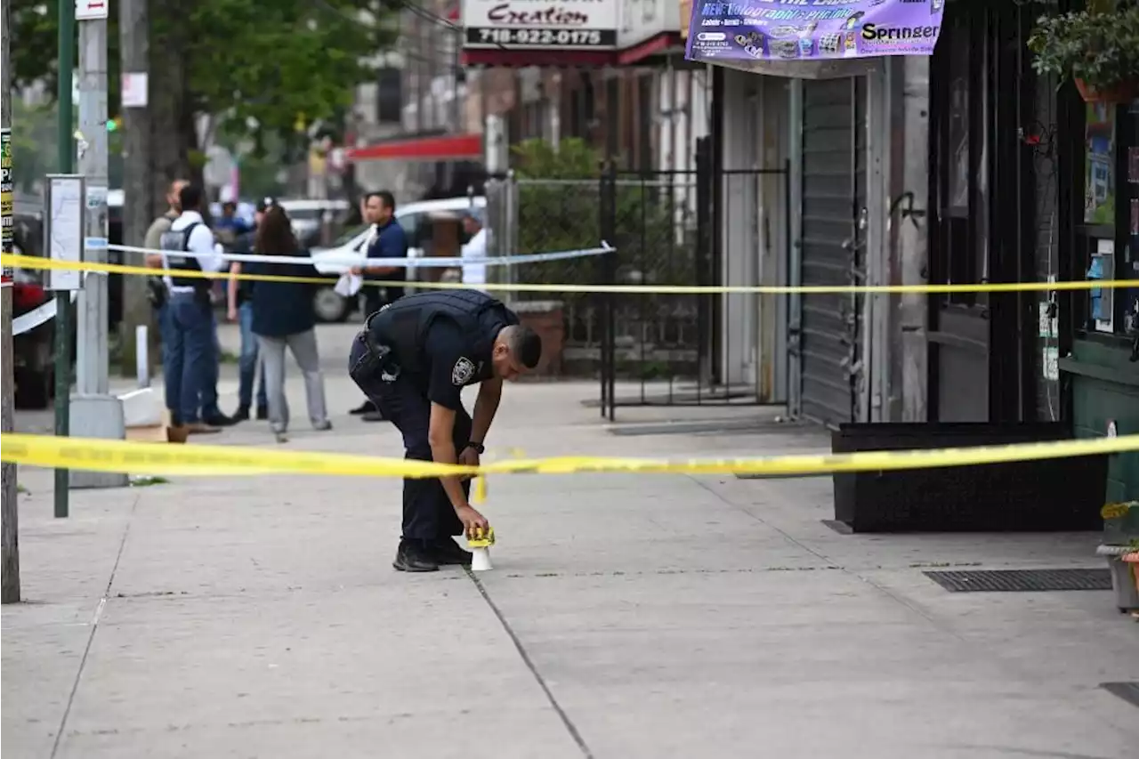 Cops seek gunman behind early afternoon Brooklyn shooting | amNewYork