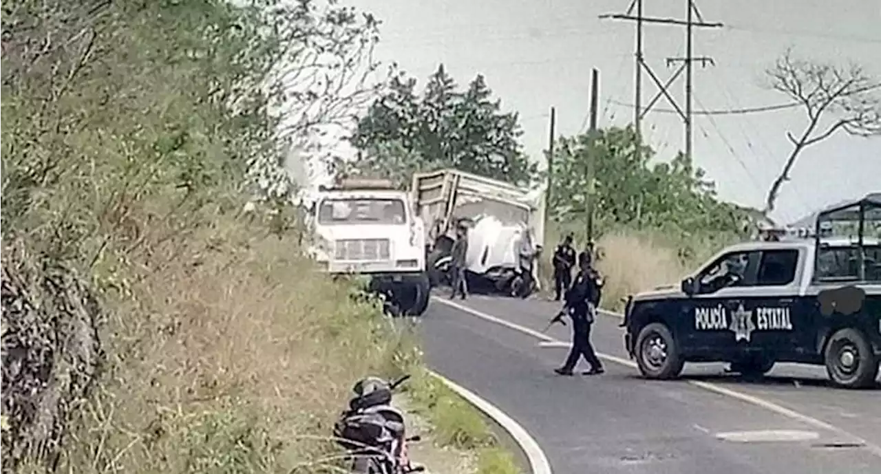 Tras emboscada, muere un empleado de Segalmex en una carretera de la Mixteca de Oaxaca