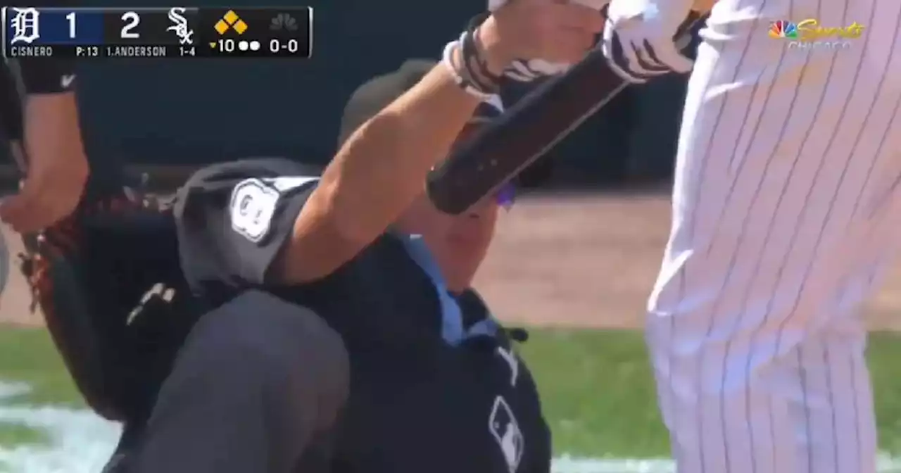 ¡Qué acaba de pasar! Una pelota golpea al umpire y los White Sox ganaron el juego (VIDEO)