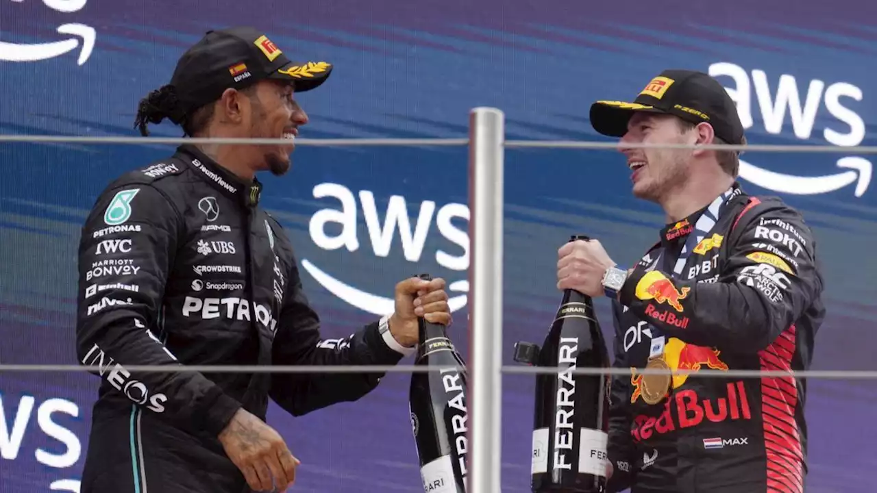 Verstappen: 'Ci copino pure, vinciamo noi'. Hamilton: 'Non molliamo'. Russell: 'Che rimonta!'