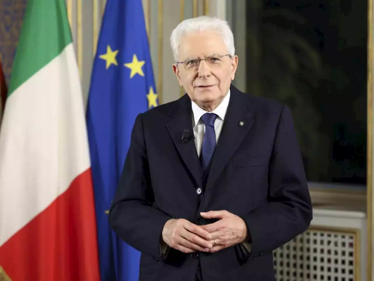 'Era necessario?'. Il sindaco scrive a Mattarella per... un passaggio a livello