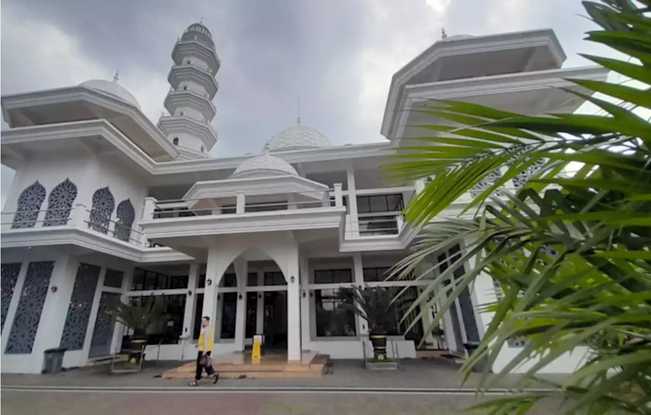 Masjid-Masjid Jujukan Wisatawan, Masjid Putih Punya Mata Air Sendiri