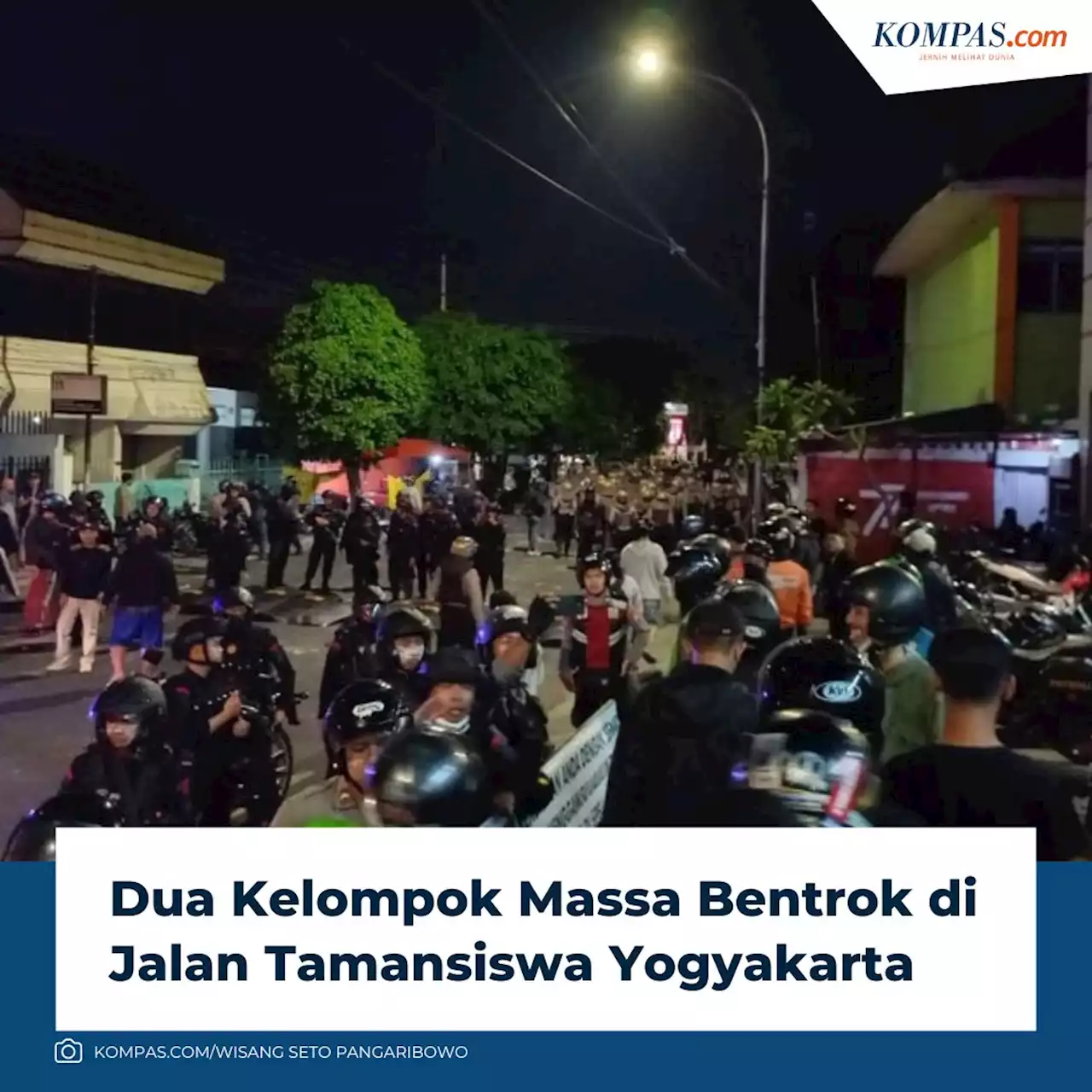 Bentrok 2 Kelompok Massa di Jalan Tamansiswa Yogyakarta