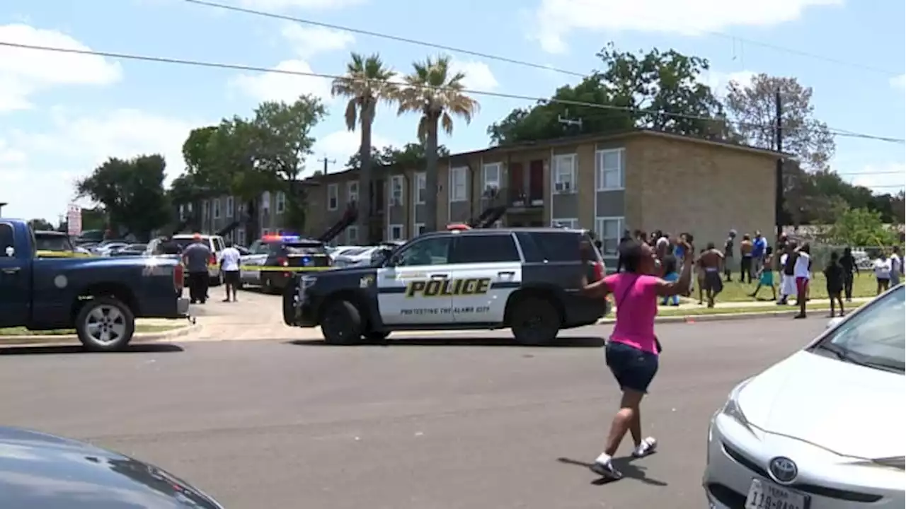 1 dead, 2 critically injured in targeted shooting that ended in gunfire exchange, SAPD says