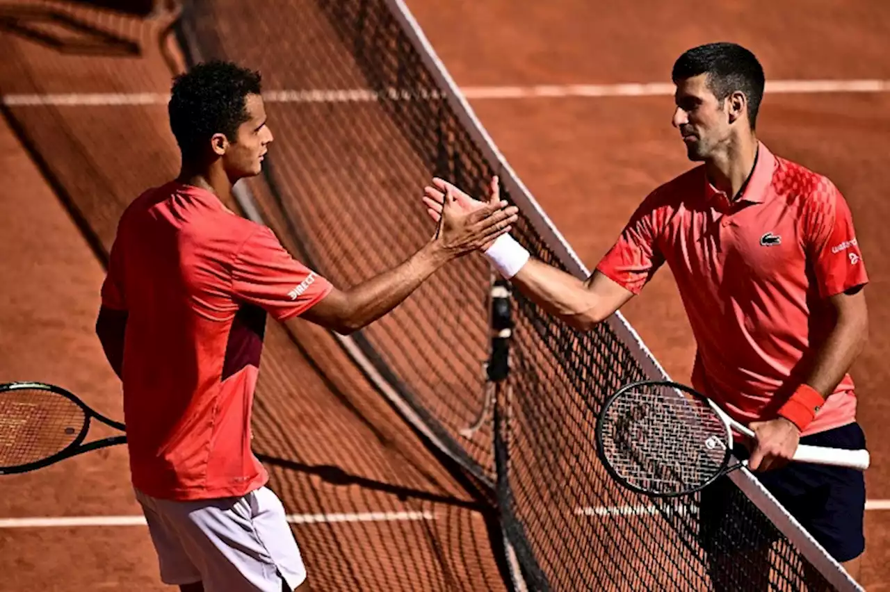 Djokovic vence a Juan Pablo Varillas y avanza a ‘cuartos’ de Roland Garros