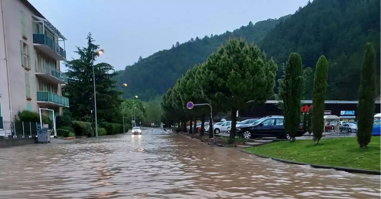 Les intempéries provoquent des inondations route des Thermes à Digne