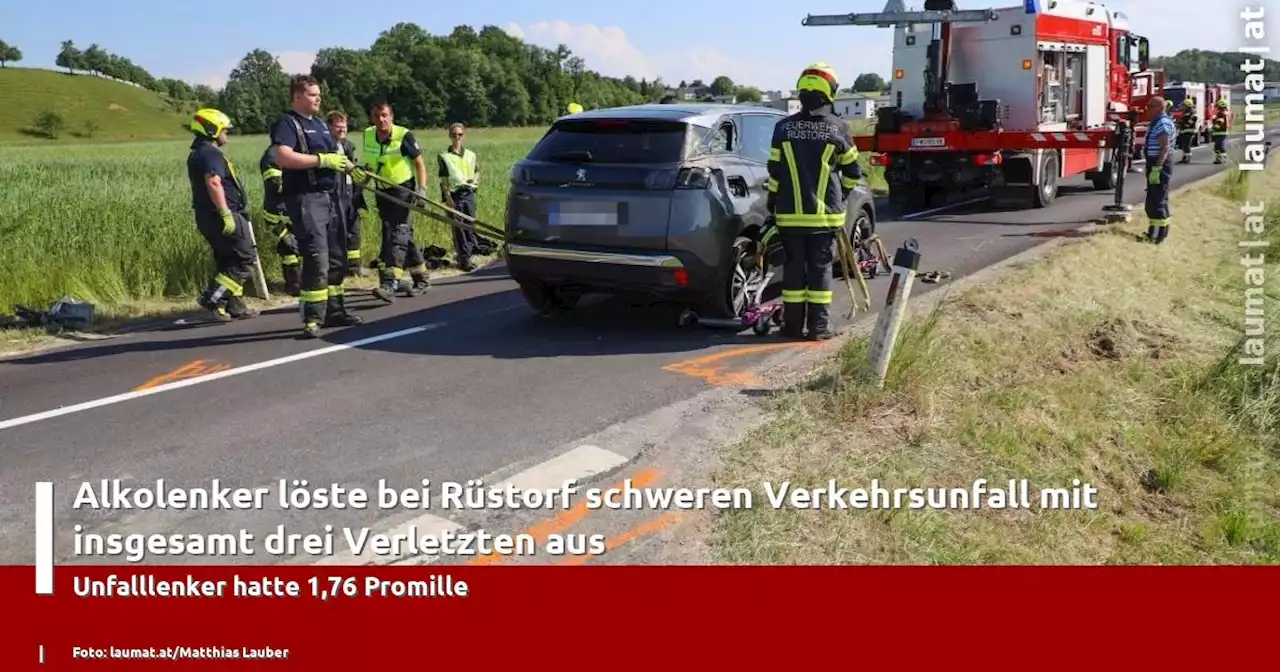 Alkolenker löste bei Rüstorf schweren Verkehrsunfall mit insgesamt drei Verletzten aus | laumat|at